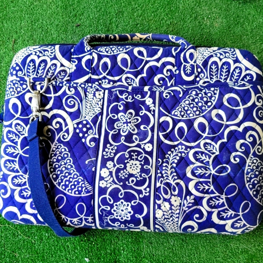 Vera Bradley computer carrying case